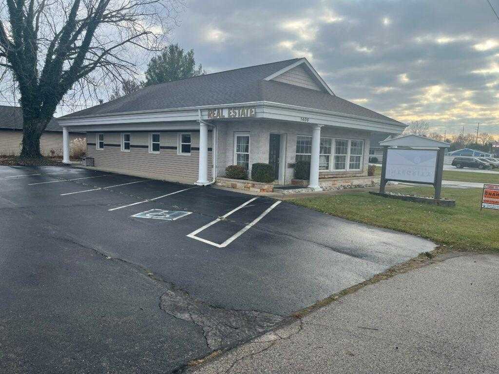  Hahn Realty and Auction