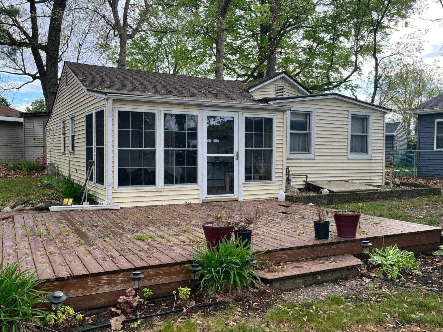 KOONTZ LAKE ACCESS HOUSE Hahn Realty and Auction