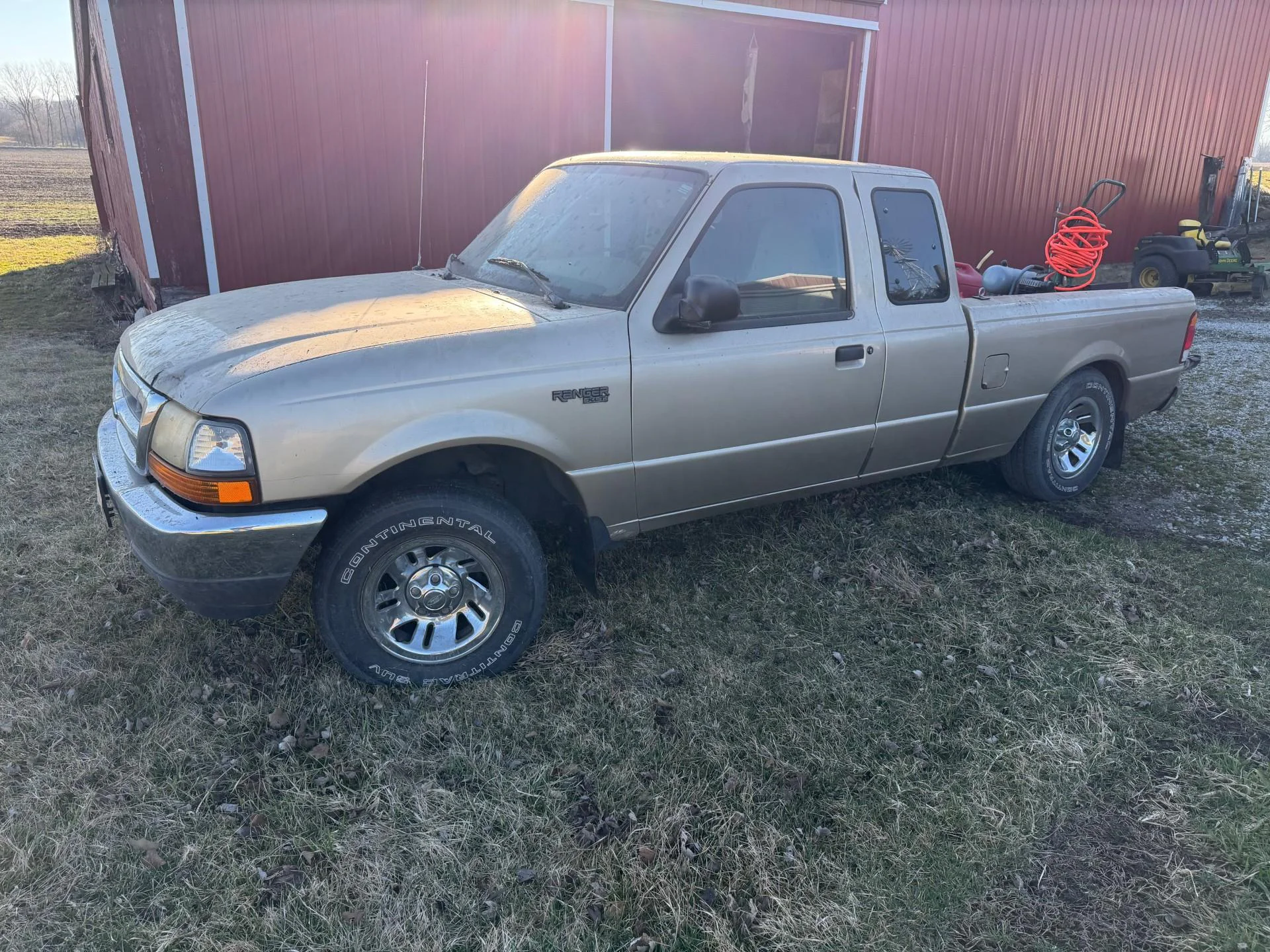 5e40fd4a-7c52-4474-a979-90e399fb3228